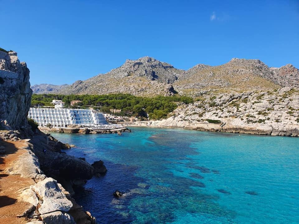 Cala de Sant Vicenc Gorgeous Renovated Cala Sant Vicenc Beach Villa מראה חיצוני תמונה